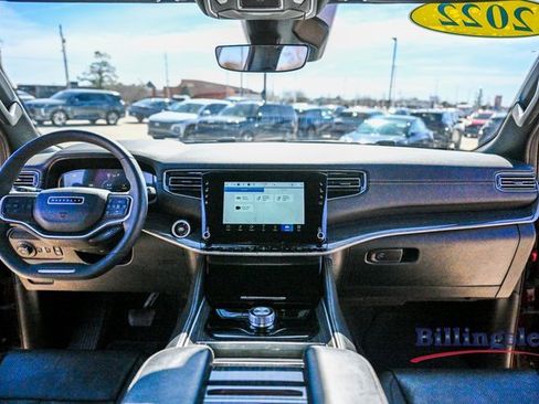 Used 2022 Jeep Wagoneer Series II image 13