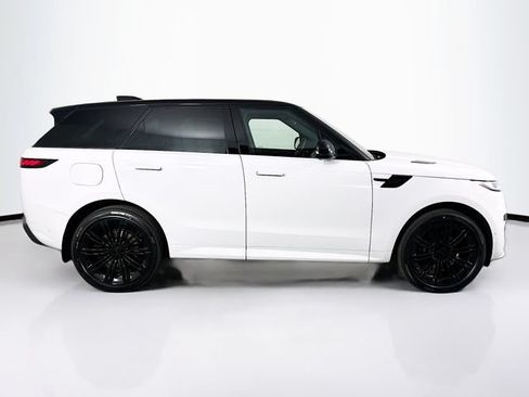 New 2026 Land Rover Range Rover Sport Dynamic SE AWD/4WD image 4