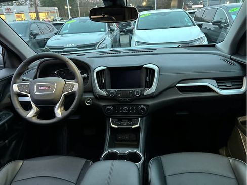 Used 2023 GMC Terrain SLT AWD/4WD image 24
