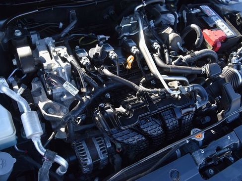 Used 2024 Nissan Altima 2.5 SV image 22