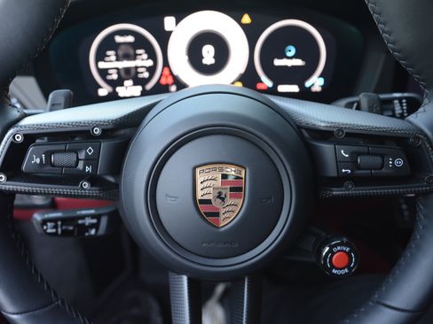 Certified 2026 Porsche 911 Carrera RWD image 17
