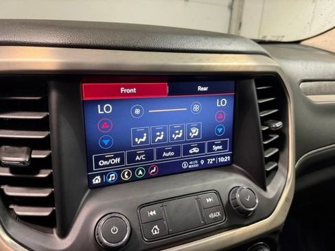 Used 2023 GMC Acadia Denali w/ Denali Ultimate Package FWD image 21