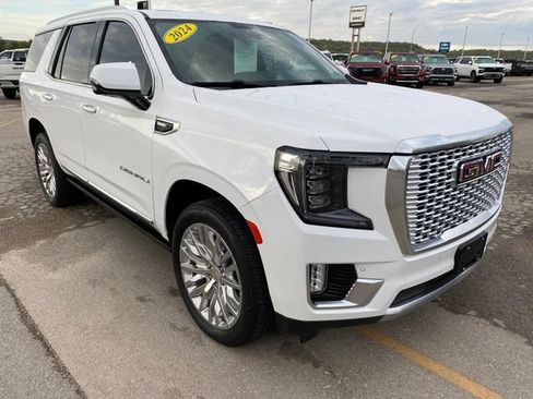 Used 2024 GMC Yukon Denali AWD/4WD image 8