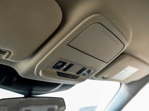 Used 2020 Ford Explorer XLT w/ Equipment Group 202A image 26