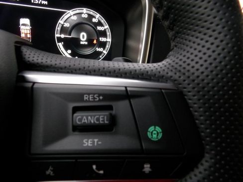 New 2025 Mitsubishi Outlander SEL image 32