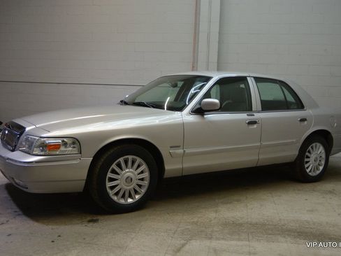 Used 2009 Mercury Grand Marquis LS image 30