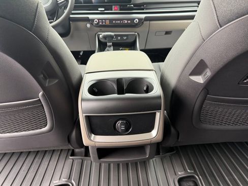 New 2026 Kia Carnival LX FWD image 20