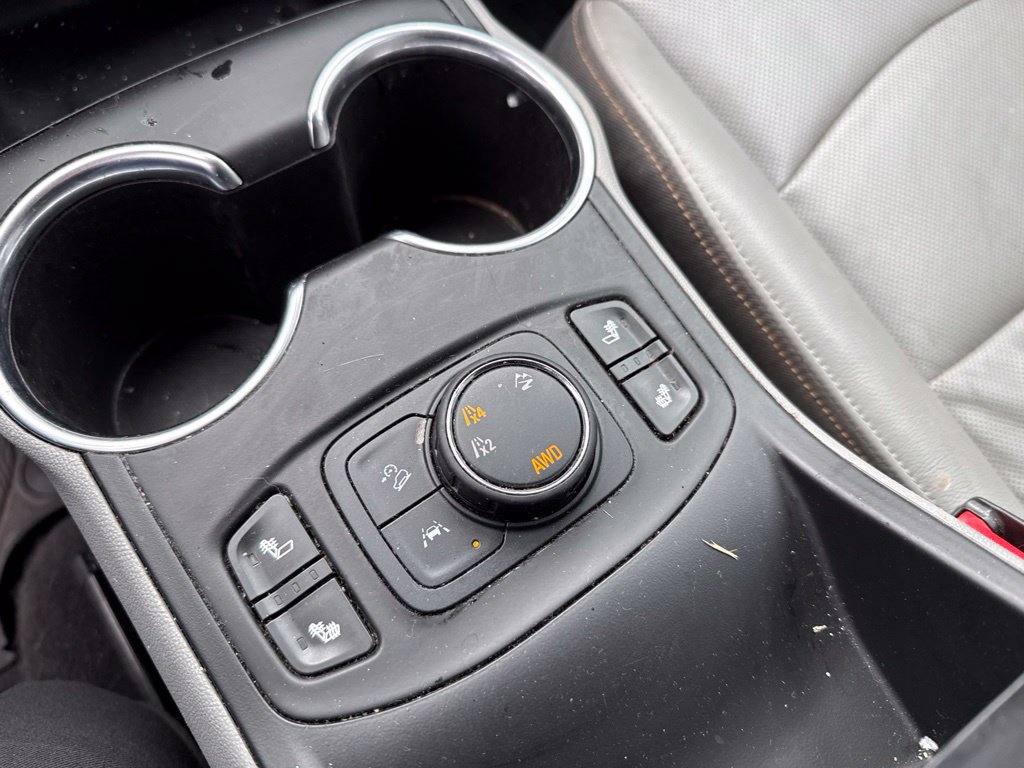 Used 2020 GMC Terrain SLT AWD/4WD image 16