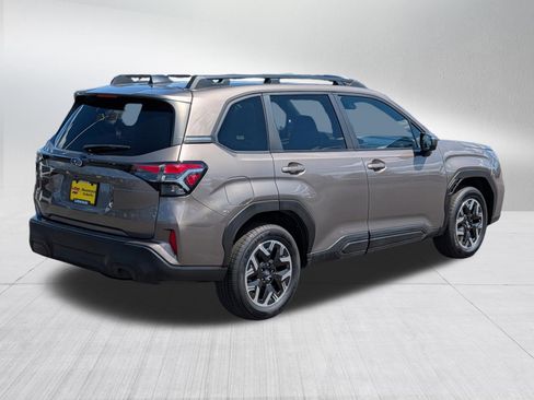 Certified 2025 Subaru Forester Premium AWD/4WD image 7