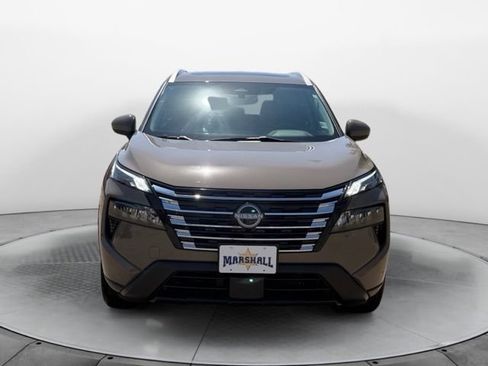 Used 2024 Nissan Rogue SV w/ SV Premium Package FWD image 8