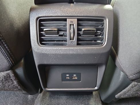 Used 2023 Nissan Rogue SV image 27