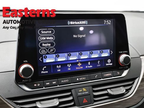 Used 2023 Nissan Altima 2.5 SV FWD image 19