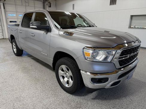 Used 2022 RAM 1500 Big Horn AWD/4WD image 4