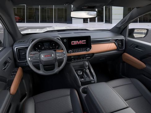 New 2026 GMC Canyon AT4 w/ AT4 Premium Package AWD/4WD image 15