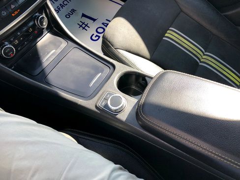 Used 2014 Mercedes-Benz CLA 250 4MATIC image 23