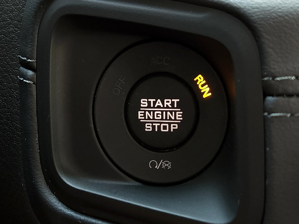 Used 2026 Jeep Wrangler Unlimited Rubicon AWD/4WD image 17