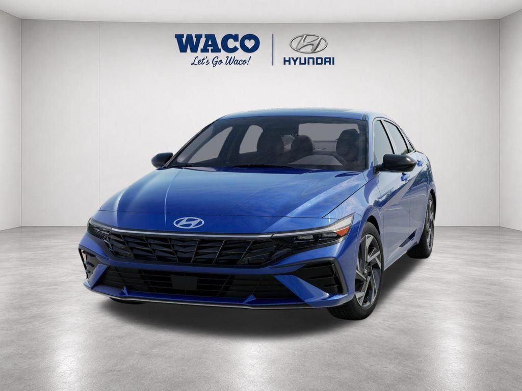 Used 2026 Hyundai Elantra SEL Sport Premium FWD image 2