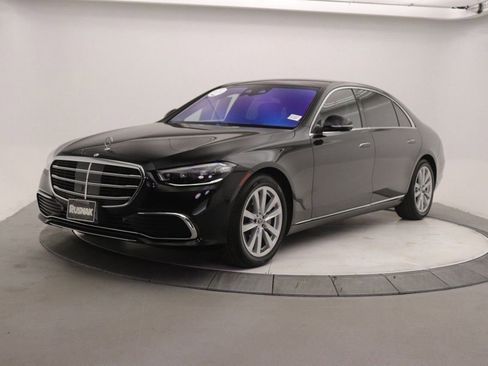Certified 2022 Mercedes-Benz S 500 4MATIC image 3