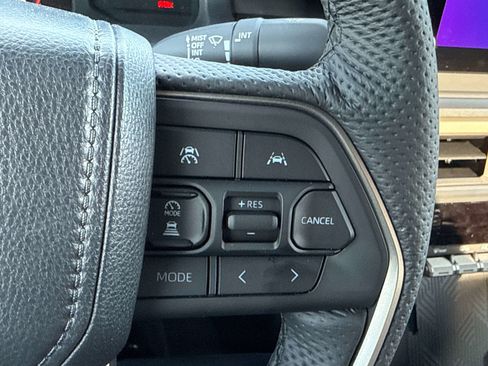 Used 2025 Toyota Tacoma SR5 image 22