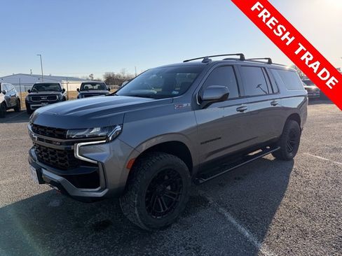 Used 2021 Chevrolet Suburban Z71 image 1