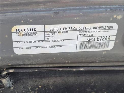 Used 2021 Jeep Gladiator Sport AWD/4WD image 23