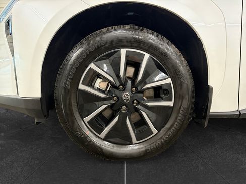 Used 2026 Toyota bZ FWD image 30