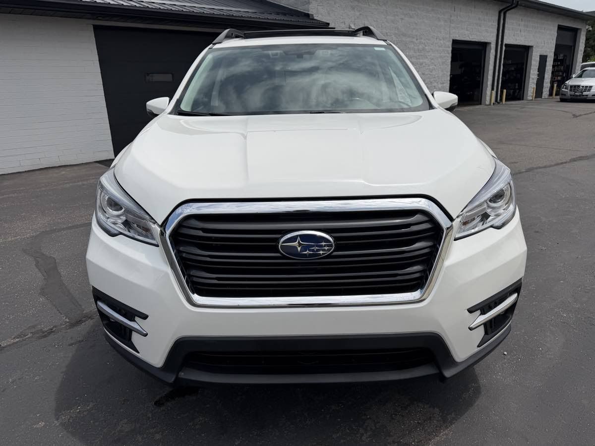 Used 2022 Subaru Ascent Limited w/ Technology Package AWD/4WD image 7