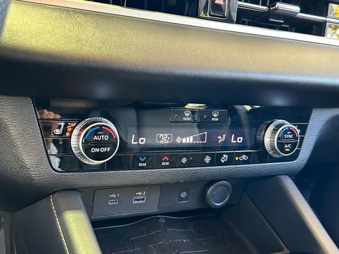 Used 2022 Mitsubishi Outlander SEL image 22