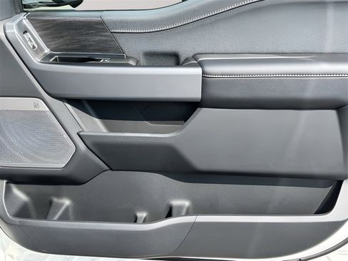 New 2025 Ford F150 Lariat w/ Equipment Group 502A High image 30