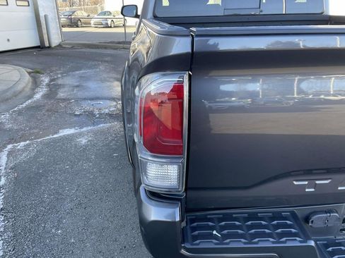 Used 2023 Toyota Tacoma TRD Sport image 20