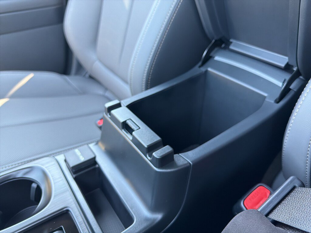 New 2026 Subaru Outback Limited AWD/4WD image 32