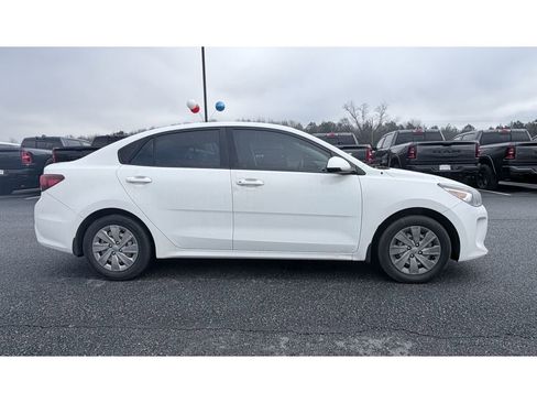 Used 2019 Kia Rio LX image 4