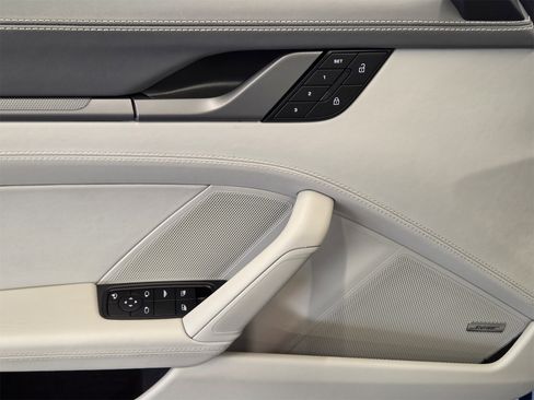 Certified 2025 Porsche 911 Carrera image 11