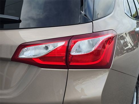 Certified 2019 Chevrolet Equinox Premier image 10