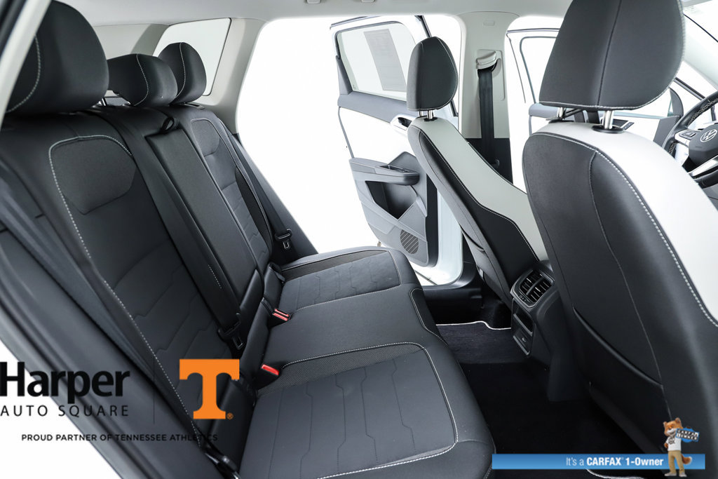 Used 2025 Volkswagen Taos SE w/ Panoramic Sunroof Package AWD/4WD image 75