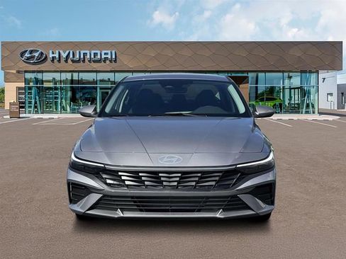 New 2026 Hyundai Elantra SE image 12