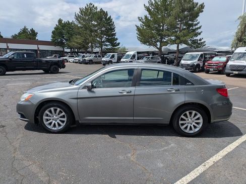 Used 2012 Chrysler 200 Touring FWD image 8