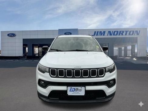 Used 2024 Jeep Compass Latitude AWD/4WD image 10