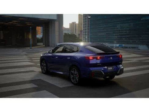 New 2026 BMW X2 xDrive28i w/ Technology Package AWD/4WD image 2