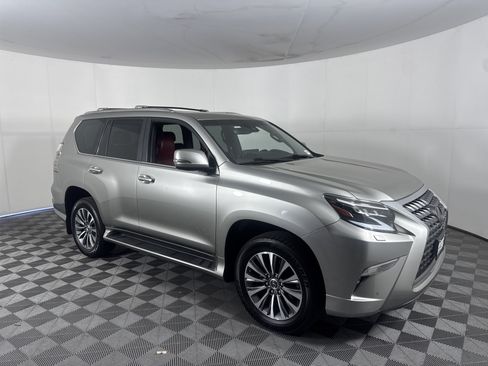 Used 2023 Lexus GX 460 Luxury w/ Off Road Package AWD/4WD image 2