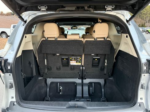 Used 2023 Toyota Sienna XLE image 30