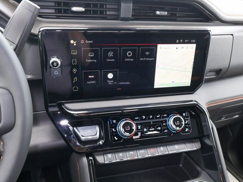 New 2026 GMC Sierra 2500 AT4 w/ AT4 Premium Plus Package AWD/4WD image 16
