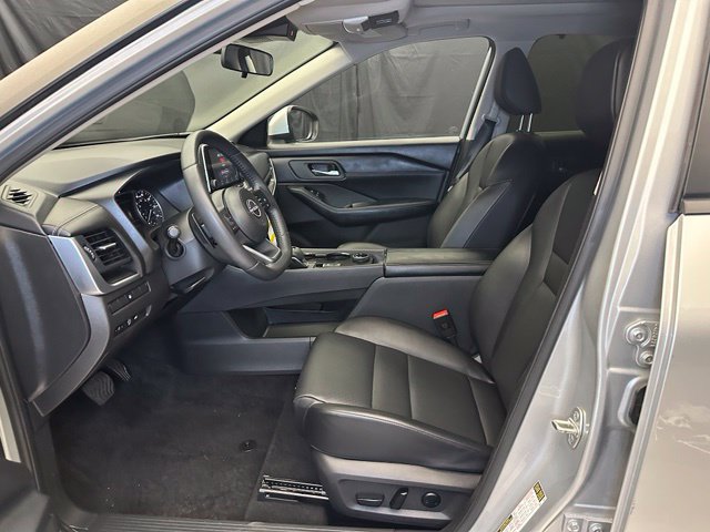 Certified 2024 Nissan Rogue SV w/ SV Premium Package AWD/4WD image 20