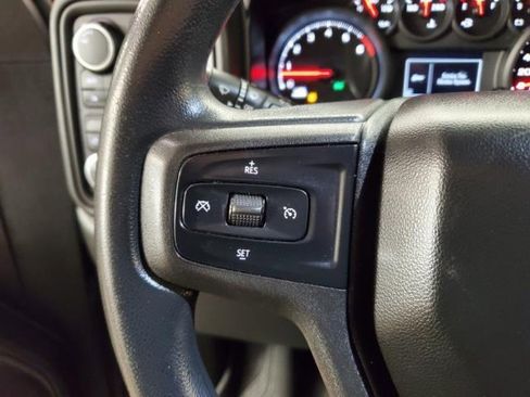 Used 2020 Chevrolet Silverado 1500 Custom w/ Custom Value Package image 15