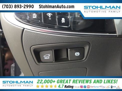 Used 2025 Genesis GV70 2.5T AWD/4WD image 18