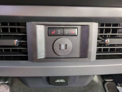 New 2026 Ford F250 Lariat w/ Black Appearance Package AWD/4WD image 16