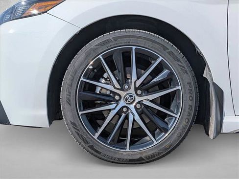 Used 2024 Toyota Camry SE image 24