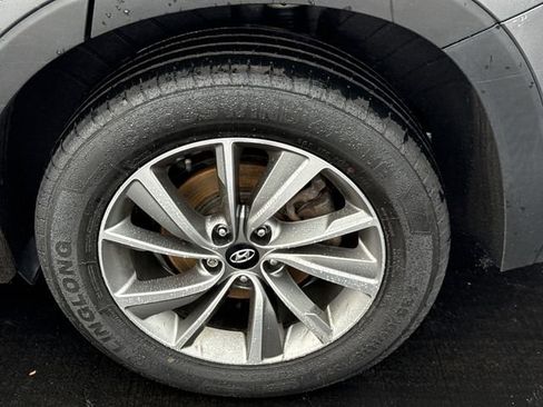 Used 2019 Hyundai Santa Fe SEL image 31