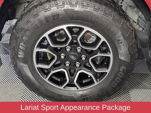 Used 2021 Ford F150 Lariat w/ Equipment Group 502A High AWD/4WD image 8