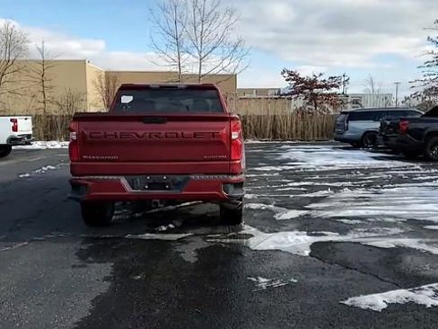 Used 2020 Chevrolet Silverado 1500 Custom w/ Custom Value Package image 7